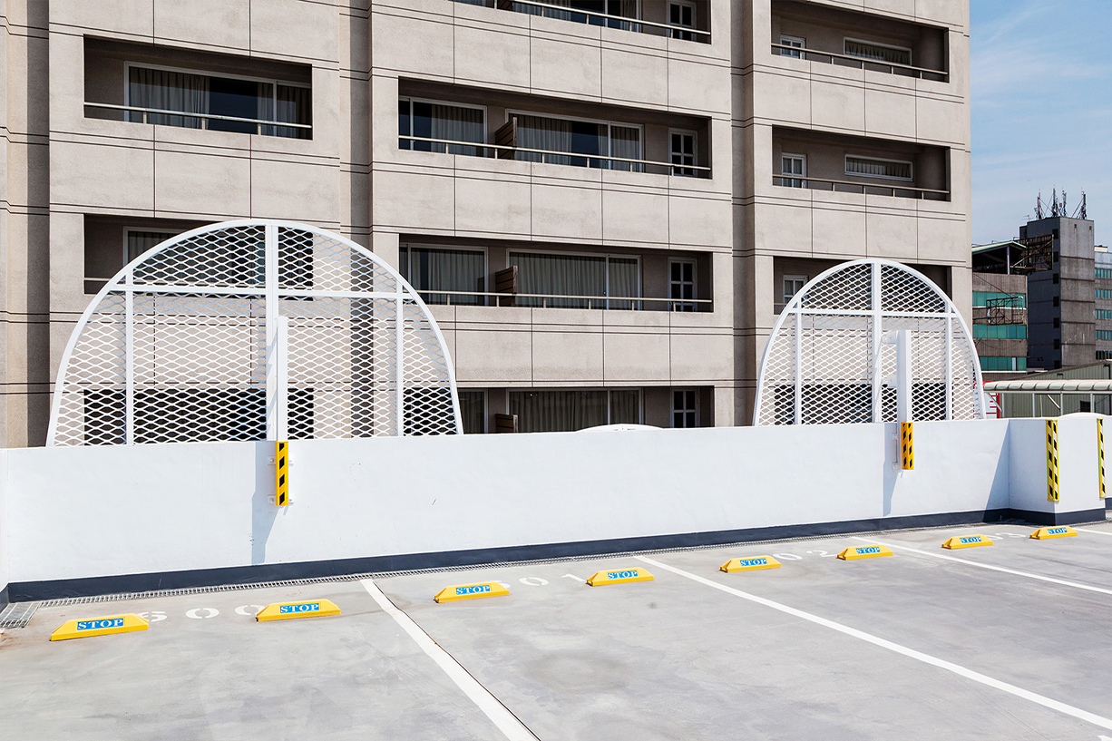 Expanded Metal On Parking Lot Façade