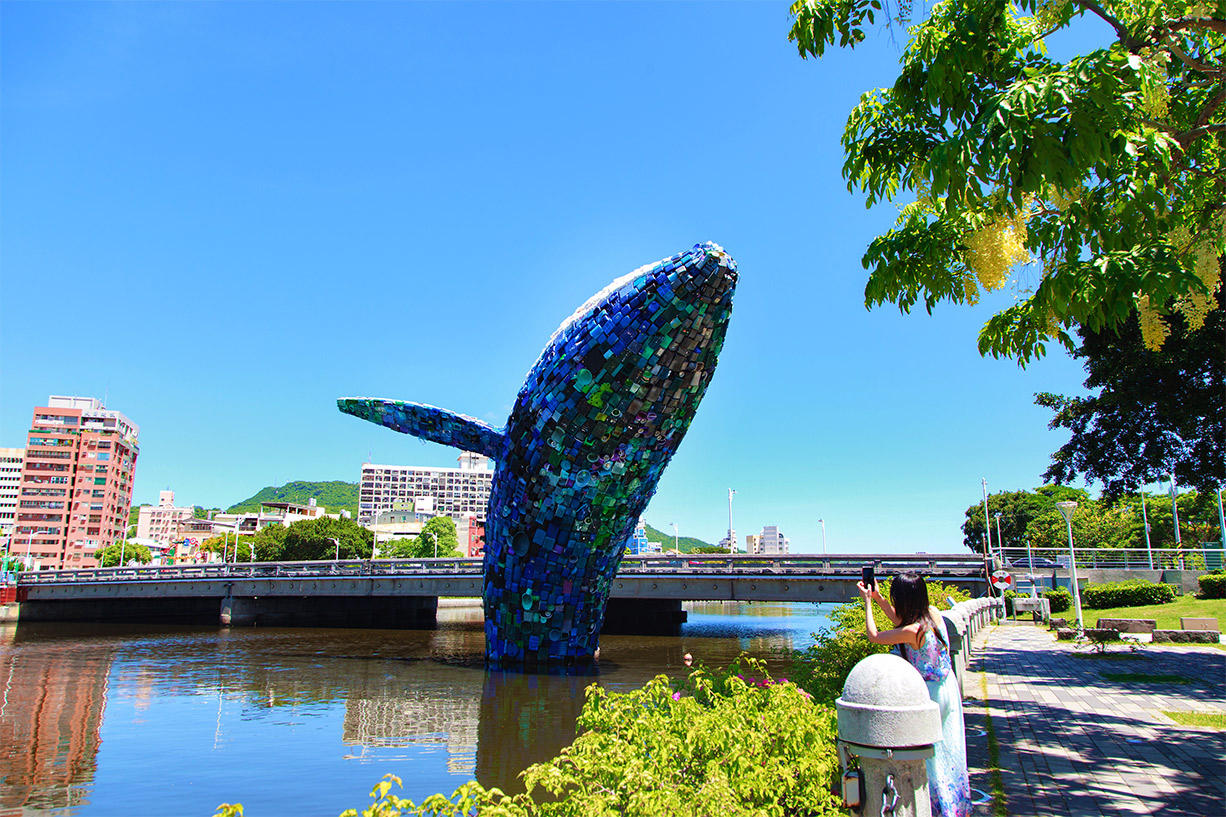 「Whale in Love」