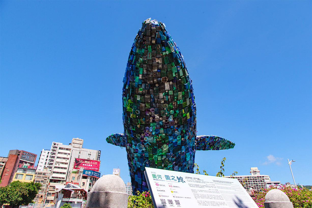 「Whale in Love」