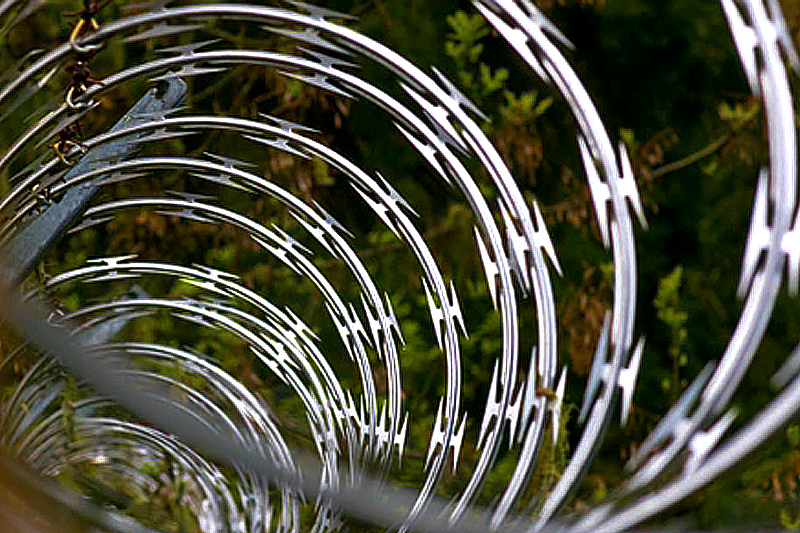 Razor Barbed Tape Wire | Jun-en Enterprise Corp.