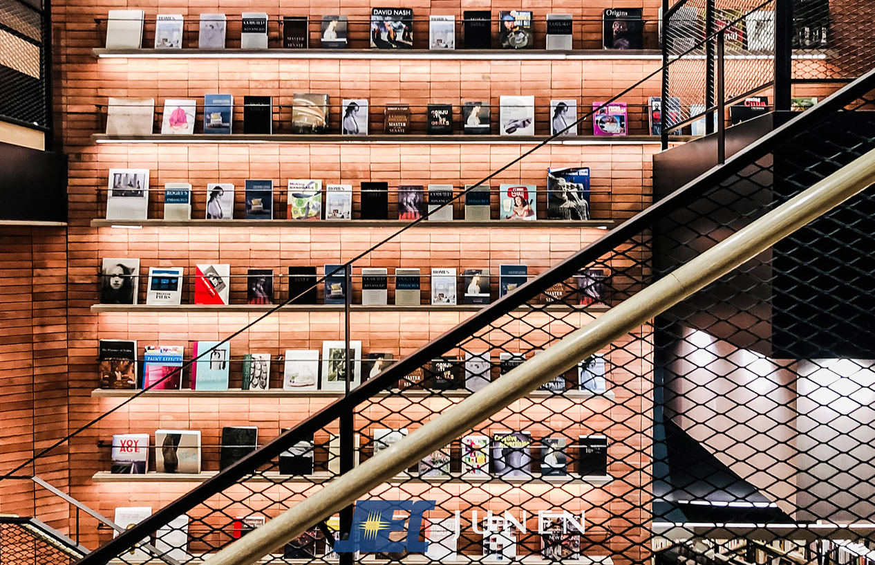 Takuya Bookstore Interior Decoration